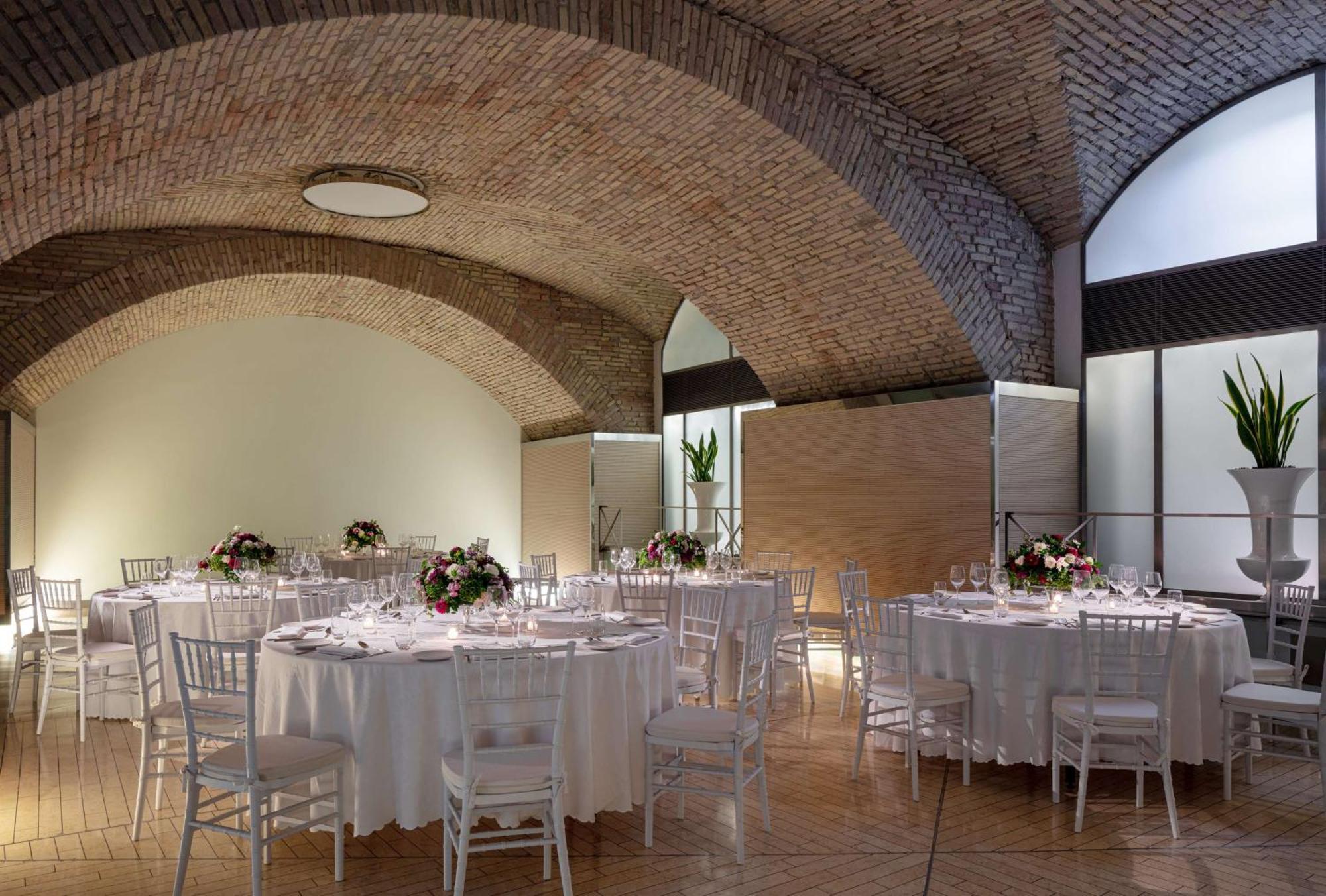 Anantara Palazzo Naiadi Rome Hotel - A Leading Hotel Of The World Εξωτερικό φωτογραφία The interior of the restaurant